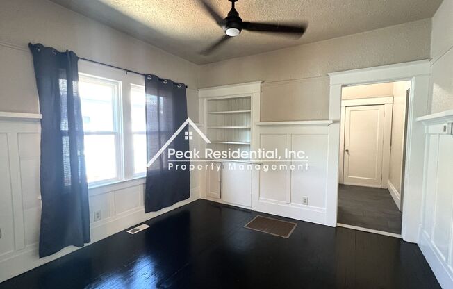 2 beds, 1 bath, $2,195