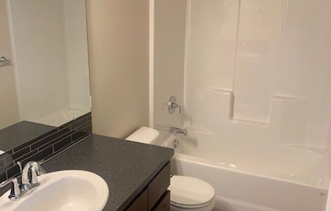 Studio, 1 bath, $1,395