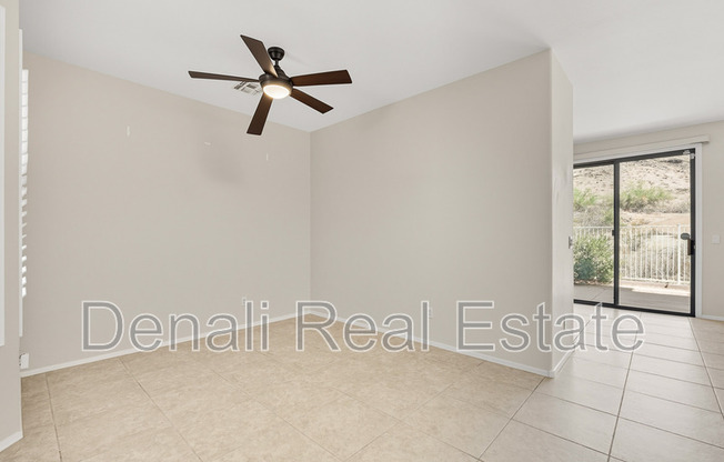 226 E REDWOOD LN