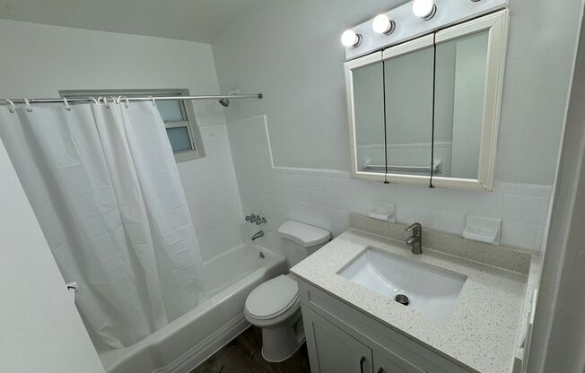 1 bed, 1 bath, $1,675, Unit 14