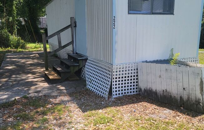 Studio/1 Bath for sale or rent to own in Lakeland, FL!
