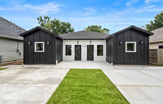 **BRAND NEW CONSTRUCTION** 3-Bedroom Duplex Near Medical Center – Modern Living in Houston!