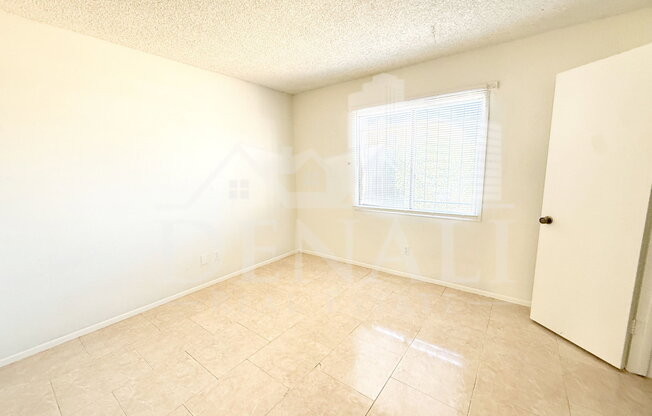 2 beds, 1 bath, 792 sqft, $1,095
