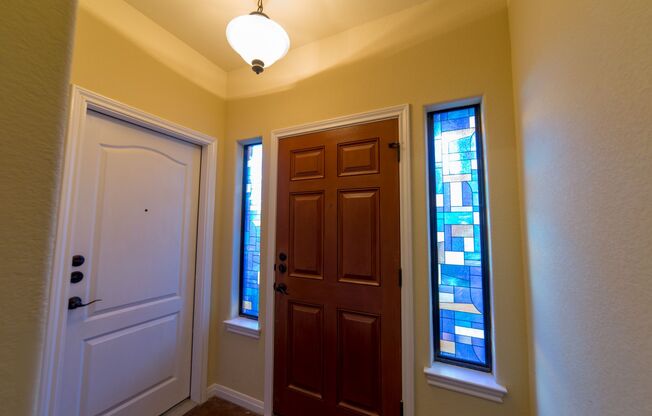 Town Centre Condo close to Dell and Shopping!!