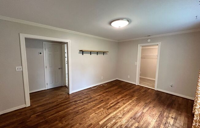 2 beds, 1 bath, $1,500