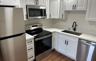 Arbor Heights - New Fully Renovated Apartments