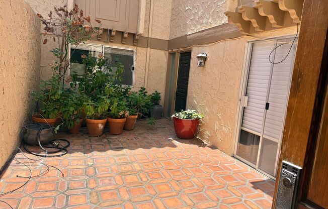 LOS GATOS RINCONADA HILLS - Beautifully located in the sought-after Rinconada Hills Resort Community