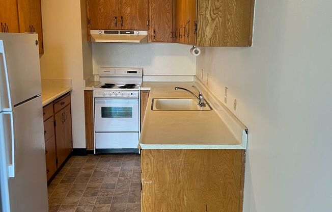 1 bed, 1 bath, $1,195, Unit 6