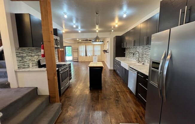 3 beds, 2 baths, $2,200
