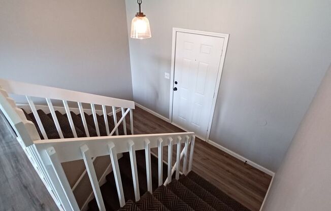 2 beds, 1 bath, 1,300 sqft, $1,679, Unit 7006 N Chas