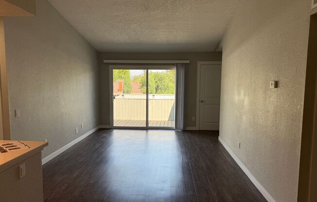 2 beds, 2 baths, 910 sqft, $2,670, Unit 7H