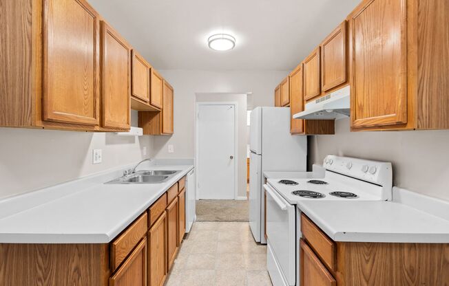 1 bed, 1 bath, $775, Unit 303