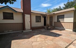 Vintage 3 Bedroom, 2 Bath House in Mt. Helix Area