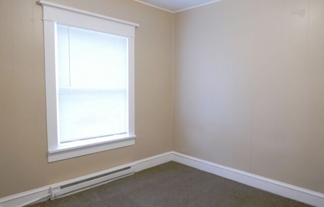 193 Bond St, Astoria, OR 97103