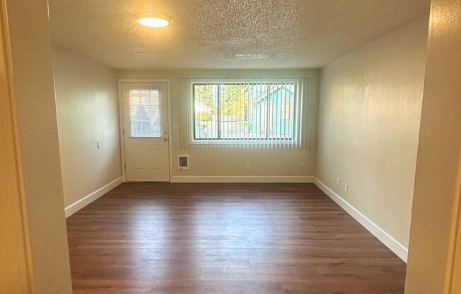 542-Catron Court