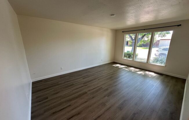 1321 PALOMAR WAY