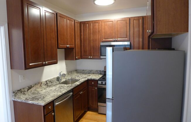 2 beds, 1 bath, 1,000 sqft, $1,850, Unit 305