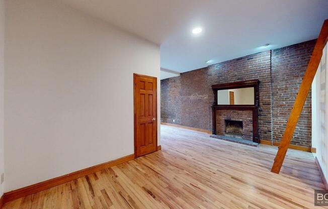 70 W 87 ST