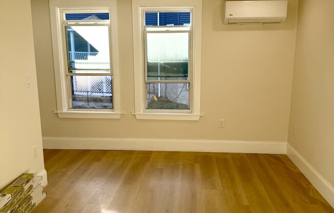 1 bed, 1 bath, $2,100, Unit 5