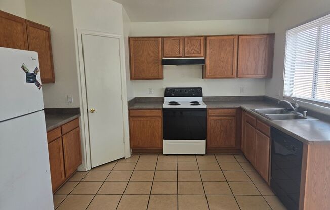 A cozy 3 bed, 2 bath in El Mirage
