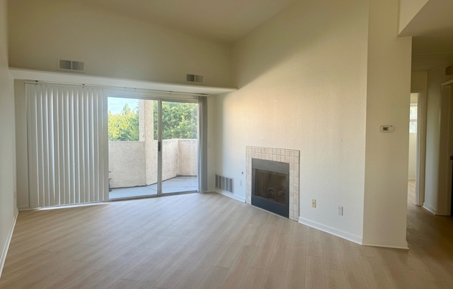 7244 DEGRAZIA