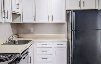 1 bed, 1 bath, 813 sqft, $1,400, Unit 6-110