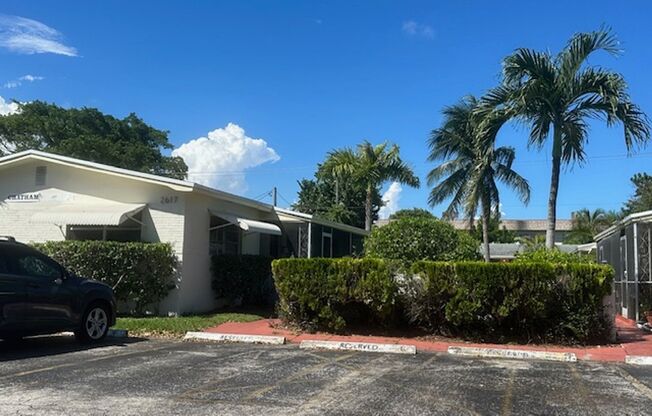 2617 Lincoln St Hollywood, FL 33020