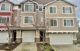 2 Bed 2.5 Bath Lynnwood Townhouse $2700/mo.