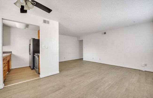 2 beds, 1 bath, $1,600