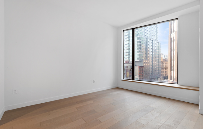 11 Hoyt Street