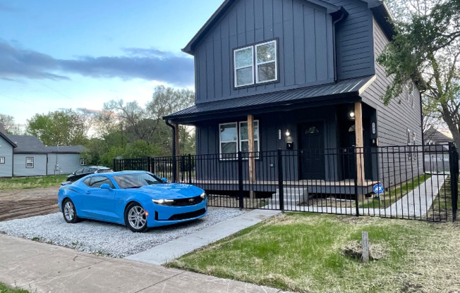 132 N BELMONT AVE