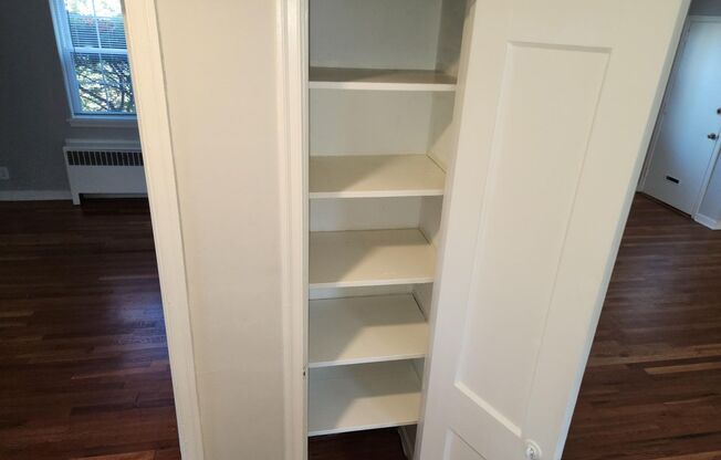 2 beds, 1 bath, 897 sqft, $2,385, Unit A-15