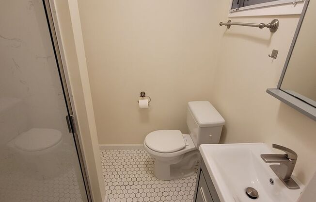 1 bed, 1 bath, $2,400