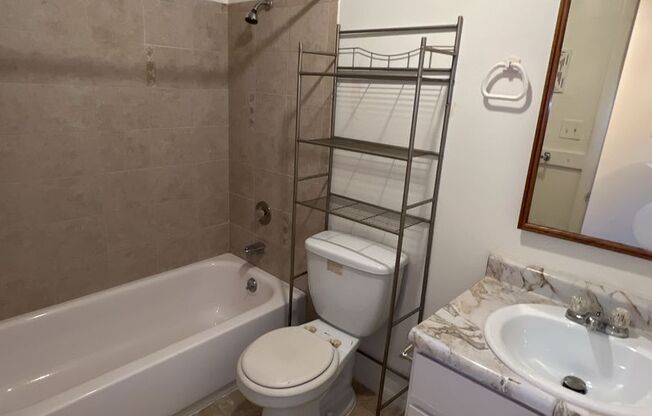 1 bed, 1 bath, $1,195