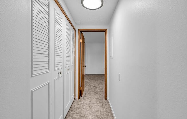 2 beds, 2 baths, 1,220 sqft, $2,300, Unit 1513
