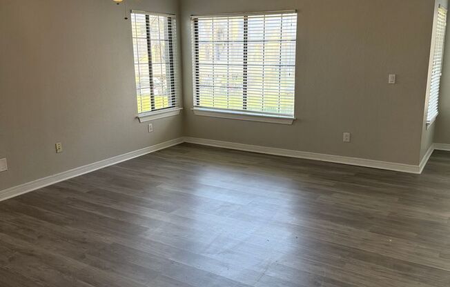 3 Bed 3 Bath Move in Ready Newly Renovated