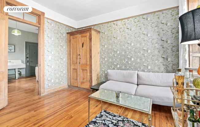 25 LEROY ST