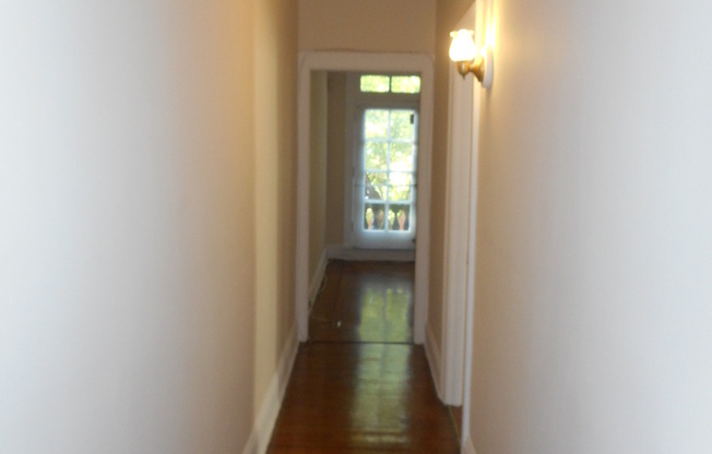 &quot;Avon Apartments&quot; - 6 E. Read St
