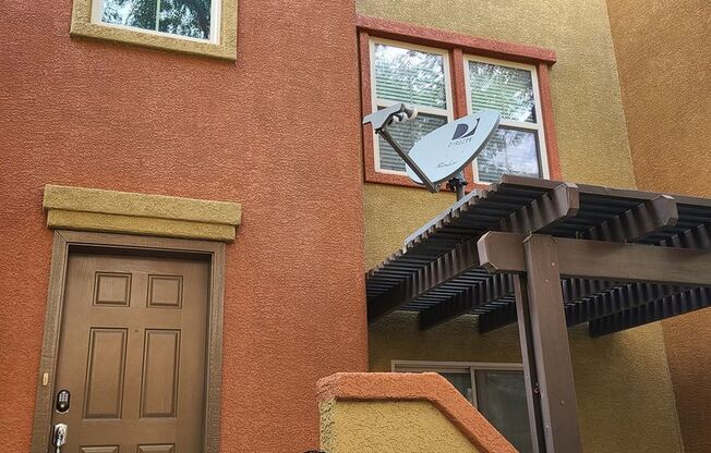 Fully Furnished 3 Bedrooms 2 Car Garage with Community Pool & Spa