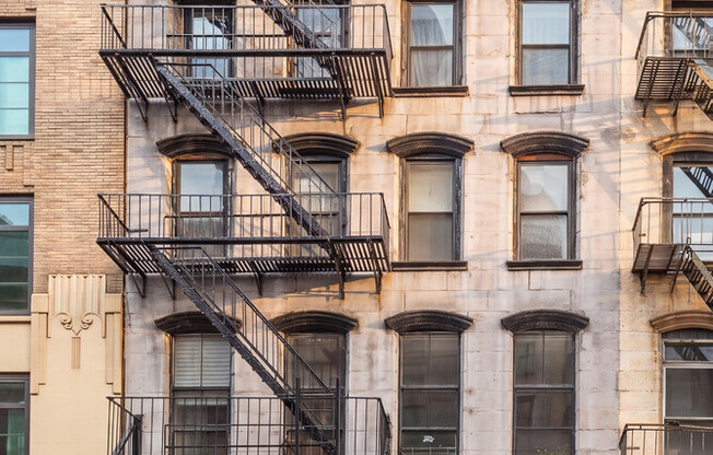 155 CHAMBERS ST
