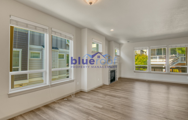 7761 NE MARY BETH LN