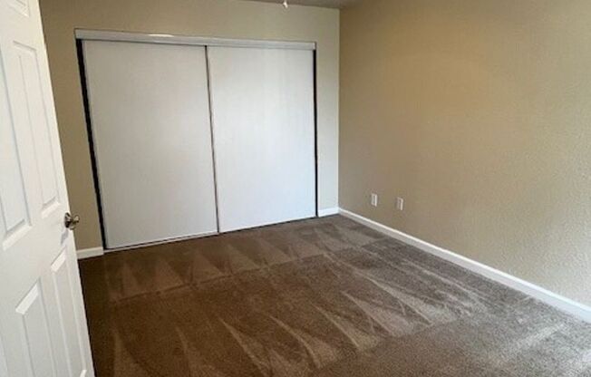 1 bed, 1 bath, 700 sqft, $1,700, Unit 238