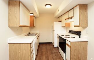 2 beds, 1 bath, 930 sqft, $956, Unit 575-6