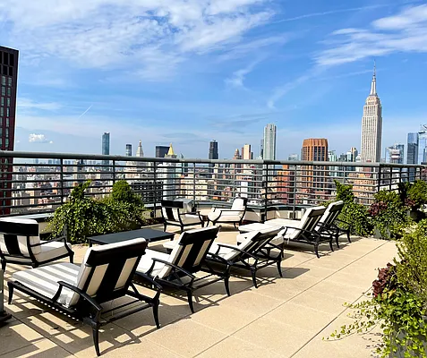 Studio, 1 bath, 588 sqft, $4,500, Unit 6D