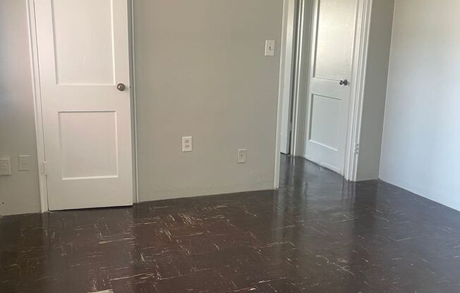 1 bed, 1 bath, 365 sqft, $950, Unit 10A
