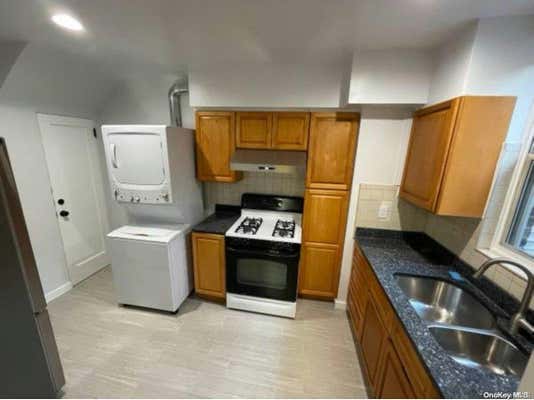 3 beds, 1 bath, $3,800