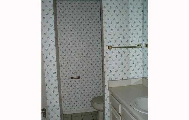 2 beds, 1 bath, 800 sqft, $1,400, Unit 224 NM