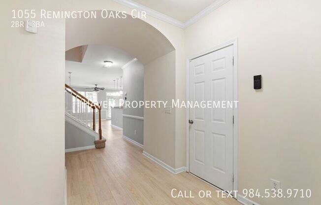 1055 REMINGTON OAKS CIR