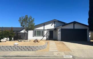 Newly renovated Beauty!