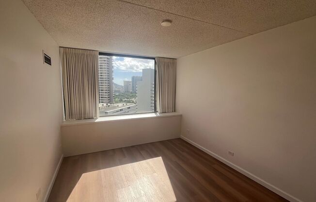 1 bed, 1 bath, $3,000, Unit # 2003